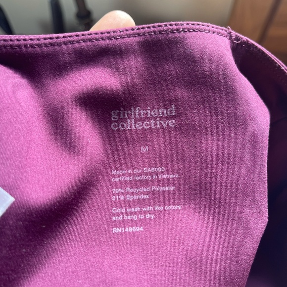 GIRLFRIEND COLLECTIVE MATCHING TOP AND LEGGINGS SET - Picture 5 of 10